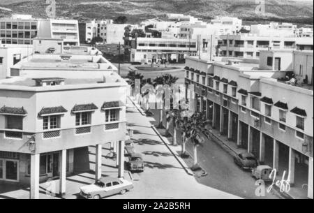 Route intacte avant le séisme. Rapport "Séisme à Agadir". L'Agadir 1960 séisme a détruit presque toute la ville et est considérée comme la plus grave catastrophe naturelle de l'histoire du Maroc. Banque D'Images