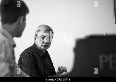 Classe de maître par Vladimir Ovchinnikov à l'Institut des Arts de la ville de Vladivostok music Banque D'Images