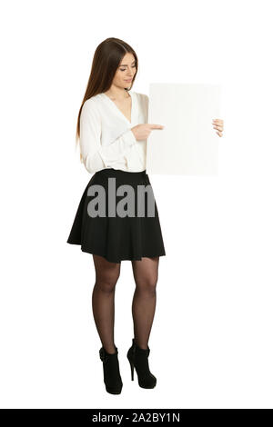 Belle femme et blanc pancarte ard ou copyspace pour slogan ou texte, isolé Banque D'Images