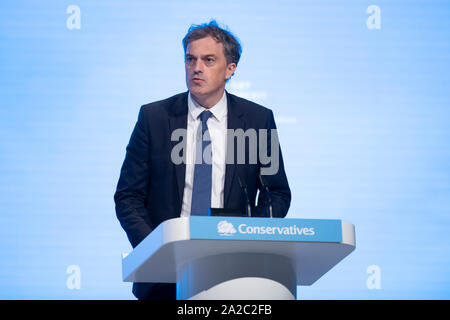 Manchester, UK. 2e oct, 2019. Julian Smith, Secrétaire d'Etat pour l'Irlande du Nord et député de Skipton et Ripon, parle à quatre jours du congrès du parti conservateur à Manchester. Credit : Russell Hart/Alamy Live News Banque D'Images