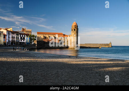 Notre-Dame des Anges, l'Église, Eglise, Phare, Collioure, France Banque D'Images