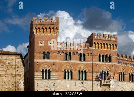 Palazzo Aldobrandeschi (Palazzo della Provincia) dans la région de Grosseto, Toscane, Italie Banque D'Images