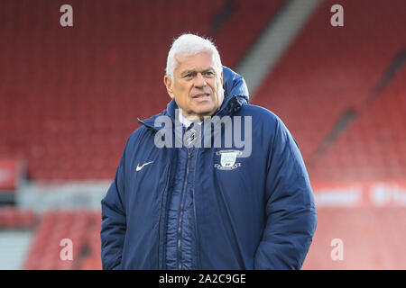 1er octobre 2019, Stade Riverside, Middlesbrough, Angleterre ; Sky Bet Championship, Middlesbrough v Preston North End : Peter Ridsdale advisor à Trevor Hemmings le propriétaire à Preston North End arrive pour tonights Crédit : Mark Cosgrove/News Images Banque D'Images