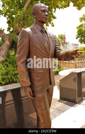 Statue en bronze de l'ex-président américain Barack Obama, l'un des neuf statues de bronze célébrant les neuf présidents américains à avoir visité Porto Rico. Banque D'Images