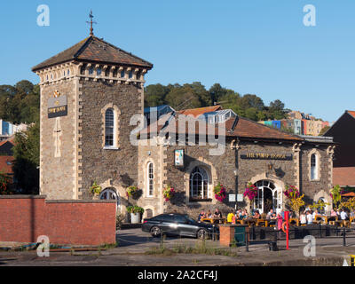 Royaume-uni, Angleterre, Bristol, pompe à condensats chauds House Banque D'Images