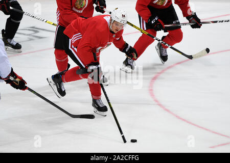 David Kampf trains pendant une session de formation de l'équipe NHL Blackhawks de Chicago avant le prochain match de la série mondiale de la LNH les Flyers de Philadelphie vs Blackhawks de Chicago, le 2 octobre 2019, à Prague, en République tchèque. (Photo/CTK Michal Kamaryt) Banque D'Images