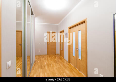 La Russie, Moscou- 07 mai, 2018 : Intérieur pièces de réparation standard. Décoration à hostel Banque D'Images