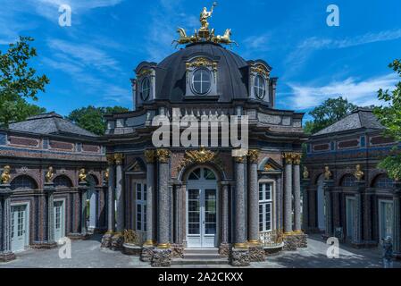 Temple du Soleil dans le nouveau palais de 1753 à Bayreuth, Ermitage, Quadriga, Haute-Franconie, Bavière, Allemagne Banque D'Images