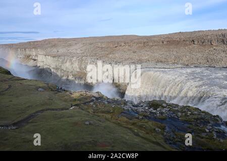 L'Islande, Dettifoss - 25 septembre 2019 : une cascade de Dettifoss, puissant dans le Parc National de Vatnajökull, nord-est de l'Islande. Banque D'Images