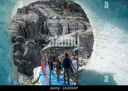 Ice Cave - grotte de glace -, la Mer de Glace, Chamonix-Mont-Blanc, Haute-Savoie, France Banque D'Images