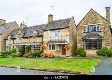 BROADWAY, UK - 22 septembre 2019 : Broadway est un village des Cotswolds située dans une zone de paysages exceptionnels et de la conservation. Banque D'Images