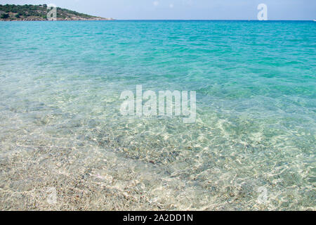 Plage de Losari à Belgodère, Corse, France. Plage méditerranéenne idyllique sur l'île française de Corse. Banque D'Images