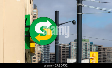 Panneau au-dessus du nouveau restaurant Subway situé dans le centre-ville de Toronto. Banque D'Images