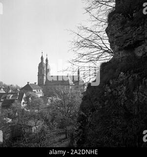 Die Wallfahrtsbasilika à Gößweinstein in der Fränkischen Schweiz, Deutschland 1930 er Jahre. Basilique de pèlerinage au village Goessweinstein à la Suisse franconienne, Allemagne 1930. Banque D'Images