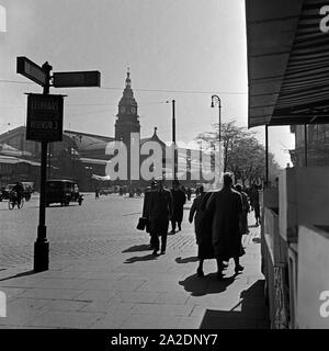 Der Hauptbahnhof de Hamburg, Deutschland 1930er Jahre. La gare principale de Hambourg, Allemagne 1930. Banque D'Images