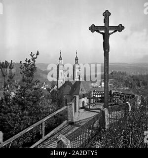 Die Wallfahrtsbasilika à Gößweinstein in der Fränkischen Schweiz, Deutschland 1930 er Jahre. Basilique de pèlerinage au village Goessweinstein à la Suisse franconienne, Allemagne 1930. Banque D'Images