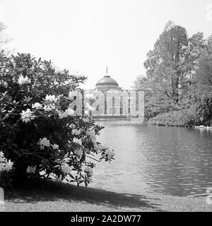 Das Kurhaus de Wiesbaden, Deutschland 1930 er Jahre. Le Kurhaus Wiesbaden, Allemagne 1930. Banque D'Images