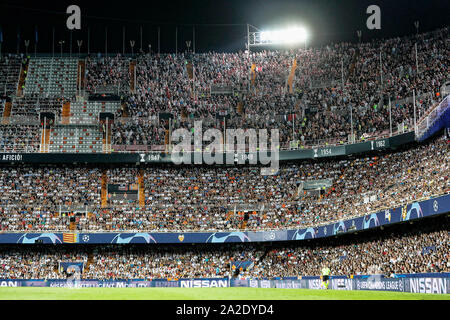 Valence, 02-10-2019 , Estadio Mestalla , saison 2019 de la Ligue des Champions de football / 2020, phase de groupes FC Valence - Ajax. fans d'Ajax au cours de la partie FC Valence - Ajax. Banque D'Images