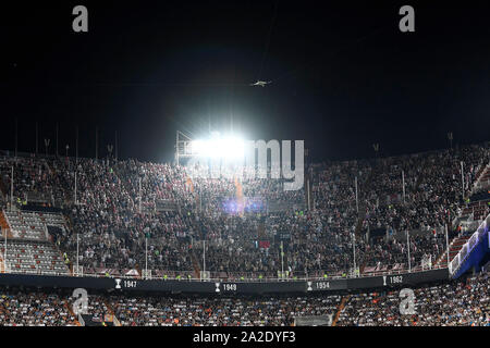 Valence, 02-10-2019 , Estadio Mestalla , saison 2019 de la Ligue des Champions de football / 2020, phase de groupes FC Valence - Ajax. fans d'Ajax au cours de la partie FC Valence - Ajax. Banque D'Images