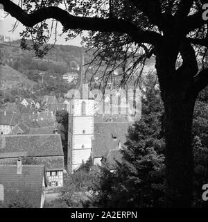 Blick auf die evangelische Stadtkirche und die Stadt SULZ AM NECKAR, Deutschland 1930 er Jahre. Vue de l'église protestante et la ville d'Ag à Rivière Neckar, Allemagne 1930. Banque D'Images