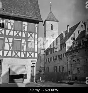 Blick von der Kasernenstrasse auf die katholische Liebfrauenkirche oder auch de Mayence à Horb am Neckar, Allemagne Allemagne Années 1930 er Jahre. Vue depuis la Kasernenstrasse rue à l'église catholique de Notre Dame à Horb à Rivière Neckar, Allemagne 1930. Banque D'Images