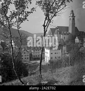 Blick auf die katholische Liebfrauenkirche oder auch de Mayence à Horb am Neckar, Allemagne Allemagne Années 1930 er Jahre. Vue de l'église de Notre Dame à Horb à Rivière Neckar, Allemagne 1930. Banque D'Images