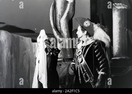 Aufführung im Opernhaus de Rom ; Italien 1940er Jahre. Performance dans l'opera de Rome, Italie 1940. Banque D'Images