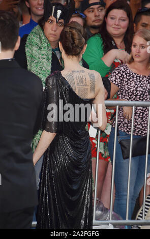 HOLLYWOOD, CA - 30 SEPTEMBRE : Angelina Jolie assiste à la première mondiale de "Disney : maléfique maîtresse du Mal' au El Capitan Theatre le 30 septembre 2019 à Los Angeles, Californie. Banque D'Images