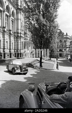 Friedrichsbad Das und das im Augustabad dahiner liegende Bäderviertel, Baden-Baden, Deutschland 1930 er Jahre. Le Friedrichsbad et le Augustabad fermer derrière elle dans l'établissement de bains quart de Baden-Baden, Allemagne 1930. Banque D'Images