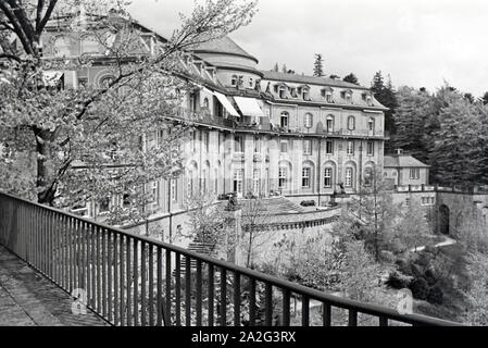 Ein Ausflug Zum Schloss Bühlerhöhe im Schwarzwald, Deutsches Reich 1930er Jahre. Un voyage à Bühlerhöhe château dans la Forêt-Noire, Allemagne 1930. Banque D'Images