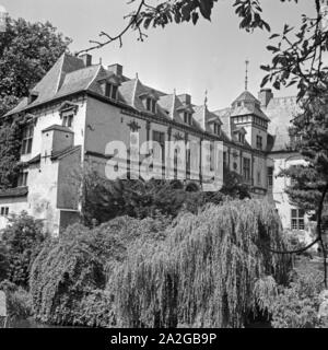 Schloß Rheydt dans Gladbach, Deutschland 1930 er Jahre. Le château Schloss Rheydt à Gladbach, Allemagne 1930. Banque D'Images