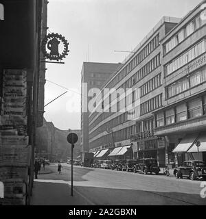 1926 / 1927 Das erste errichtete Hochhaus à Dortmund, das Westfalenhaus, Deutschland 1930 er Jahre. Premier haut lieu de Dortmund, le bâtiment, l'Allemagne Westfalenhaus 1930. Banque D'Images