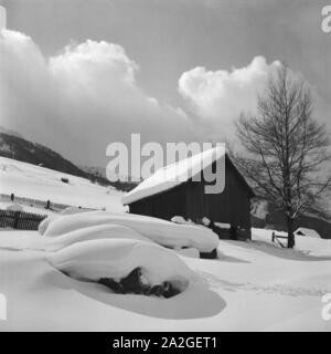 Skiausflug nach Immenstadt im Allgäu, Deutschland 1930 er Jahre. Locations de ski à Immenstadt en Allemagne, l'Allgaeu années 1930. Banque D'Images