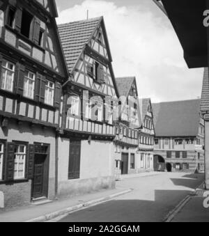 Unterwegs in und um Dinkelsbühl dans Mittelfranken, Deutschland 1930er Jahre. À et autour de la ville de Dinkelsbuehl en Thuringe, Allemagne 1930. Banque D'Images