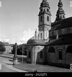 Blick auf den Dom Saint Salvator à Fulda, Deutschland 1930 er Jahre. Vue de la cathédrale de Fulda, Allemagne 1930. Banque D'Images