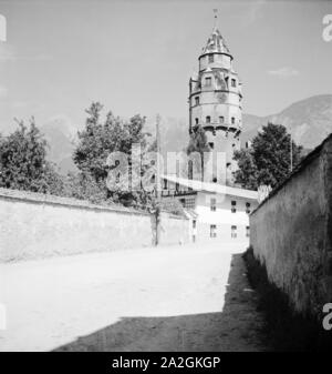 Ein Ausflug nach Hall in Tirol, Deutsches Reich 1930er Jahre. Un voyage à Hall en Tyrol, Allemagne 1930. Banque D'Images