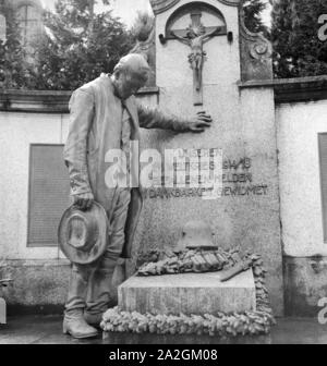 Ein Ausflug nach Bad Rippoldsau Schapbach, Deutsches Reich 1930er Jahre. Un voyage à Bad Rippoldsau Schapbach, Allemagne 1930. Banque D'Images