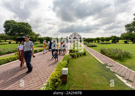 Le Temple Bahai populairement connu sous le nom de temple du lotus à New Delhi en Inde. Banque D'Images