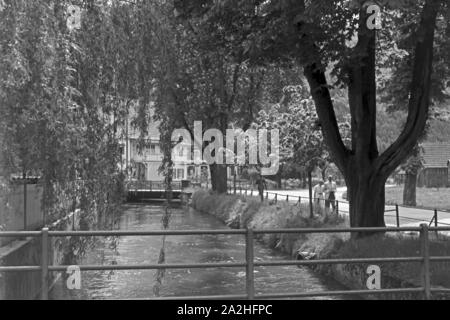 Ein Ausflug nach Bad Urach, Deutsches Reich 1930er Jahre. Un voyage à Bad Urach, Allemagne 1930. Banque D'Images