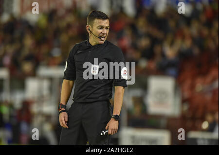 2 octobre 2019, Oakwell, Barnsley, Angleterre ; Sky Bet Championship, Barnsley v Derby County : Arbitre Tony Harrington. Credit : Dean Williams/News Images Banque D'Images