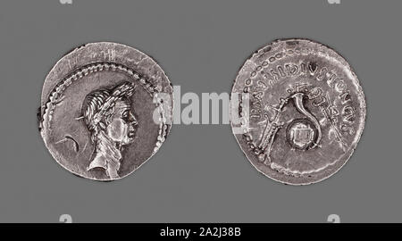 Denier (pièce de monnaie) représentant Jules César, 42 AV, publié par L. Mussidius Longus, Roman, frappé à Rome, Rome, argent, diam. 2 cm, 3,83 g Banque D'Images