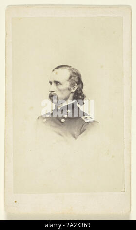 Le général George Armstrong Custer, 1860/76, Brady's National Portrait photographique des galeries, 20e et 21e siècle, aux États-Unis, à l'albumine (carte de visite), 8,5 x 5,4 cm (image), 10 x 6,1 cm (papier Banque D'Images