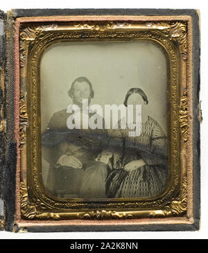 Untitled (Portrait d'un homme et femme), 1855/75, 19e siècle, Lieu inconnu, ambrotypes, 8,3 x 7 cm (plaque), 9,2 x 8 x 1,6 cm (cas Banque D'Images