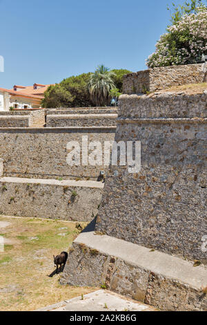 Forteresse Miollis à Ajaccio, Corse, France. Il a été construit par les Génois république entre 1492 et 1789. Elle est hexagonale et composé de six b Banque D'Images