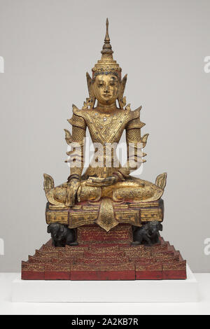 Couronné et Bejeweled Boudha sur un éléphant trône, fin du xixe siècle, la Birmanie (Myanmar) maintenant, en Birmanie, en bois laqué et doré avec de la peinture et le verre coloré, 144,5 × 85,2 × 49,2 cm (56 7/8 x 33 3/8 po 19 9/16 × Banque D'Images