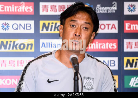 Tsuyoshi Otsuki, entraîneur de Urawa Red Diamonds, prend la parole à la conférence de presse avant la demi-finale de Coupe d'Asie des nations 2019, au Japon, à Urawa 1 octobre 2019. Banque D'Images