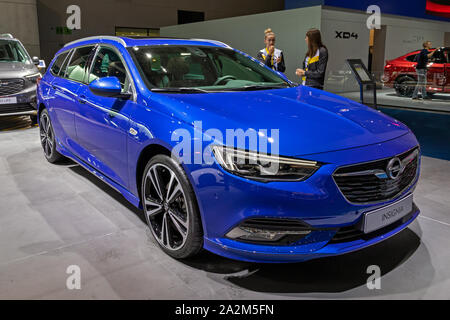 Francfort, Allemagne - Sep 10, 2019 : Nouveau 2020 voiture Opel Insignia Sports Tourer en vedette à l'IAA Frankfurt Motor Show 2019. Banque D'Images