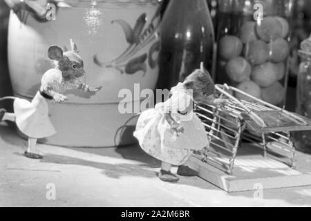 Ausschnitt aus einem Trickfilm der Gebrüder Diehl, Deutsches Reich 1930er Jahre. Encore un film de dessin animé par les Frères Diehl, Allemagne 1930. Banque D'Images