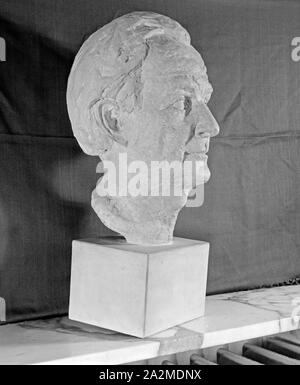 Reproduktion aus der Sammlung Erich Retzlaff : Porträtskulptur, 1930er Jahre Deutschland. Reproduktion de l'Erich Retzlaff collection : portrait sculpture, Allemagne 1930. Banque D'Images