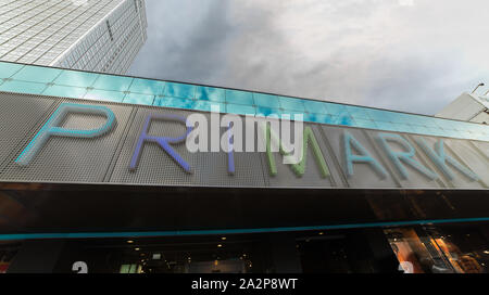 Berlin - Allemagne - Août 3, 2019 : Primark store logo à Berlin Banque D'Images